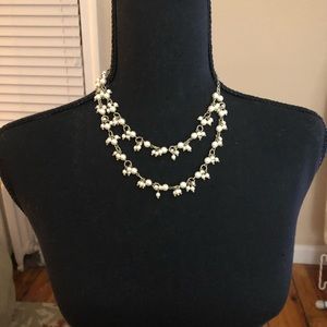 Banans republic pearl statement necklace